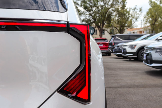 New 2027 Kia Seltos EX FWD image 17