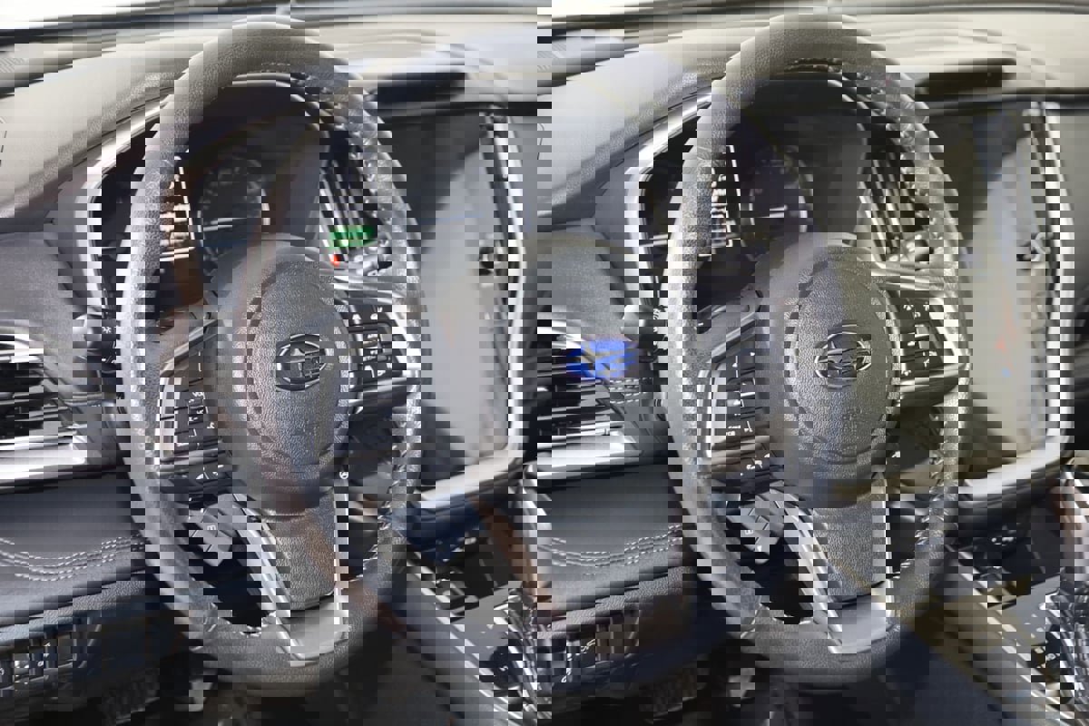 Used 2022 Subaru Outback Limited image 6