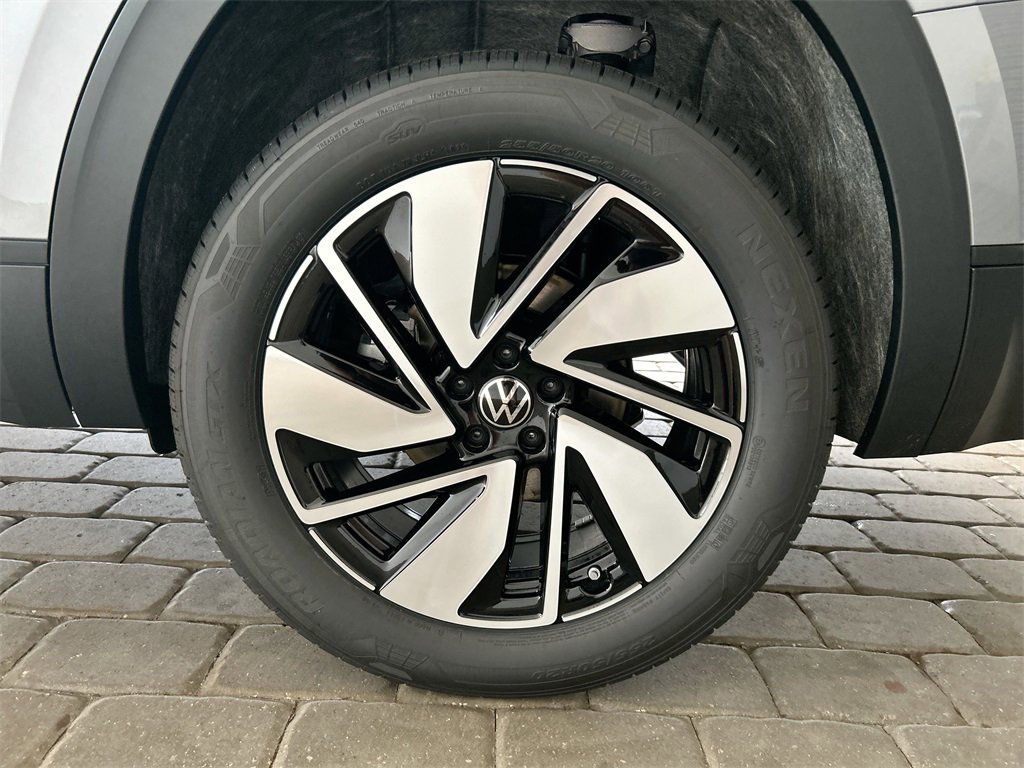 New 2026 Volkswagen Atlas SE image 50
