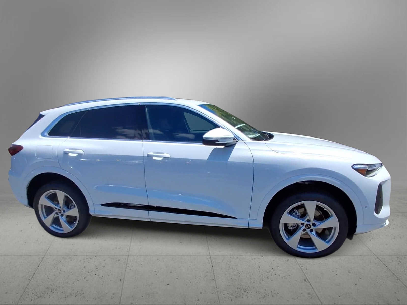 New 2026 Audi Q5 Premium AWD/4WD image 9