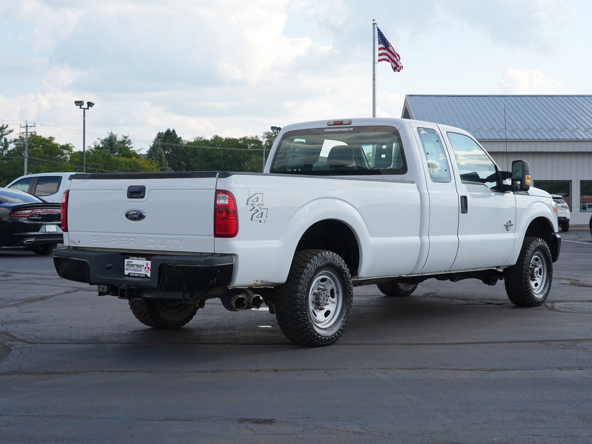 Used 2015 Ford F250 XL w/ Power Equipment Group AWD/4WD image 3