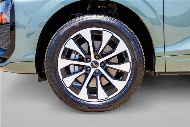 New 2026 Audi Q3 quattro 2.0T AWD/4WD image 9
