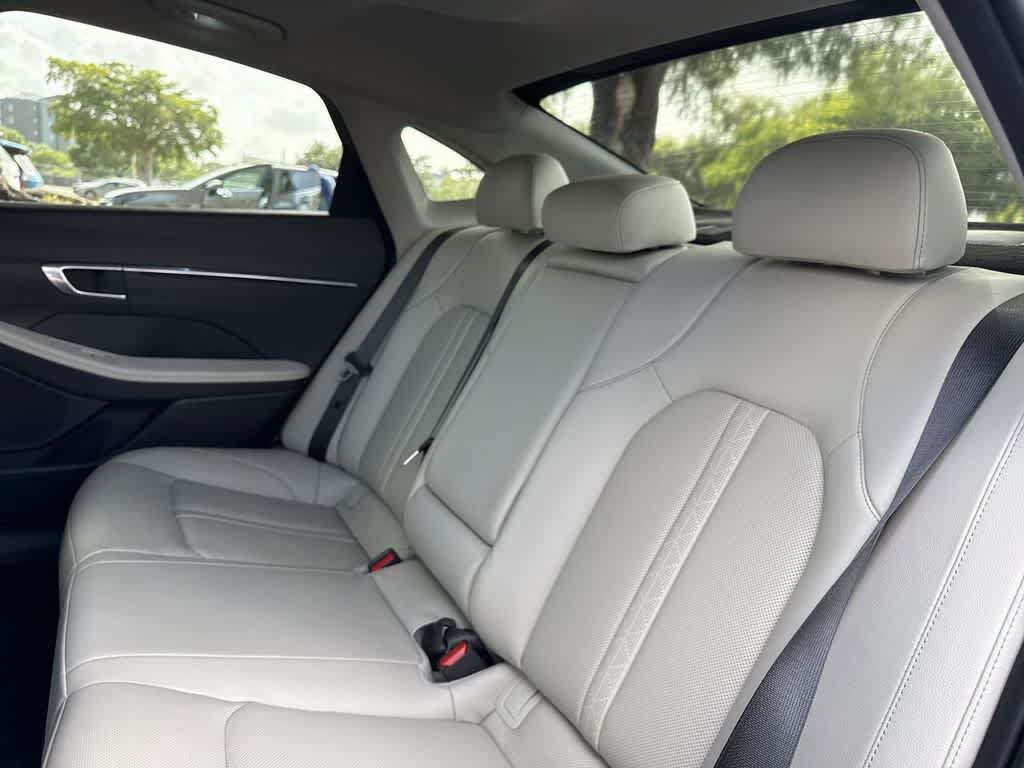 Used 2023 Hyundai Sonata Limited w/ Cargo Package FWD image 22