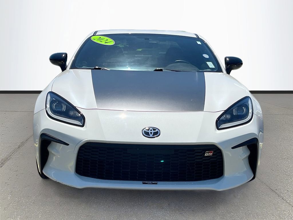Used 2024 Toyota GR86 TRUENO Edition RWD image 2