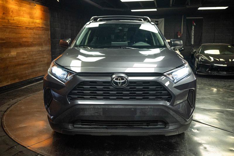 Used 2021 Toyota RAV4 LE FWD image 4