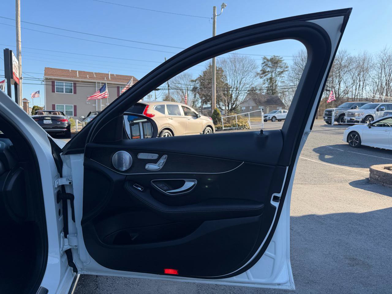 Used 2019 Mercedes-Benz C 300 4MATIC Sedan image 22
