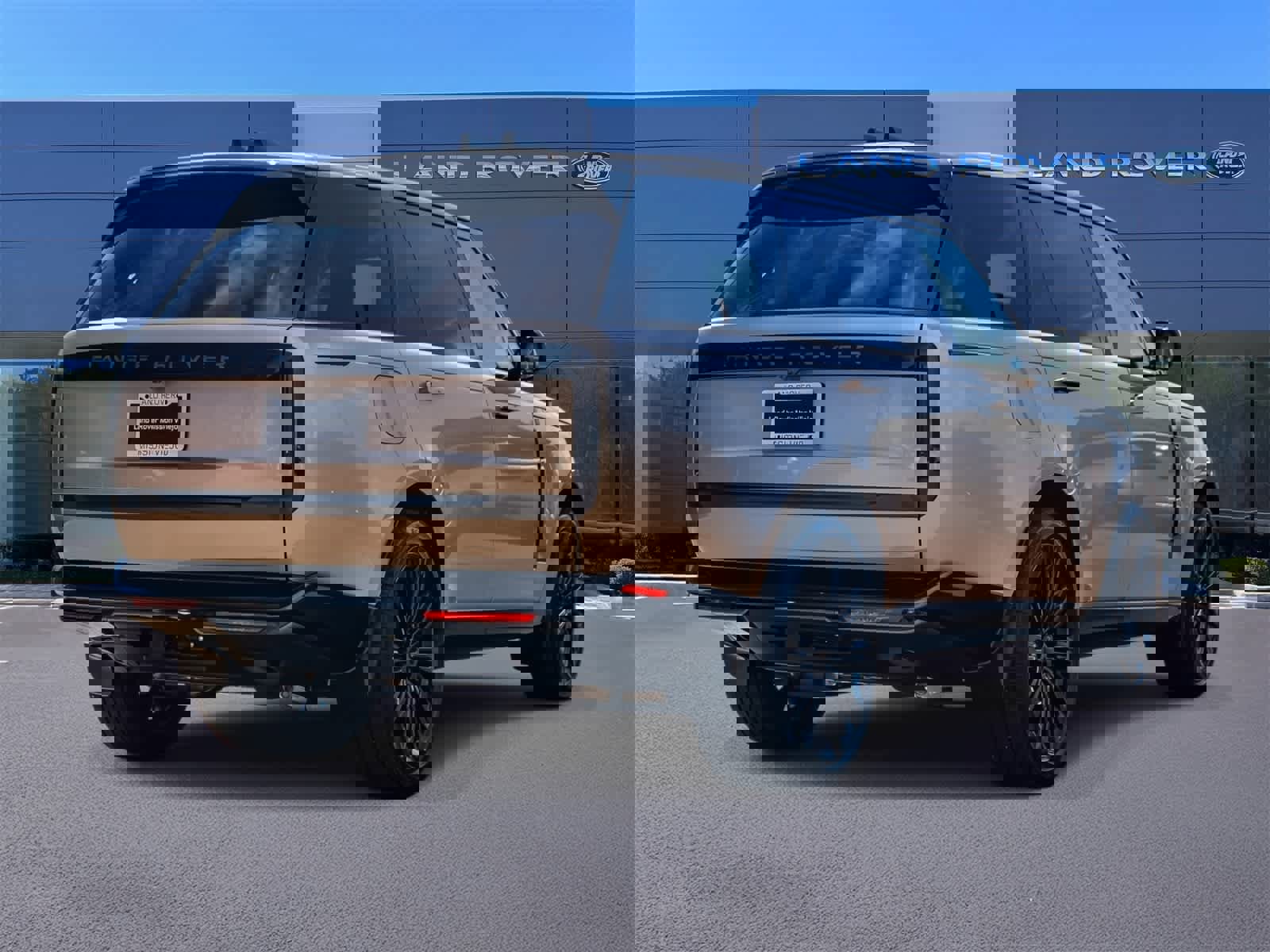 New 2026 Land Rover Range Rover Long Wheelbase SE image 4