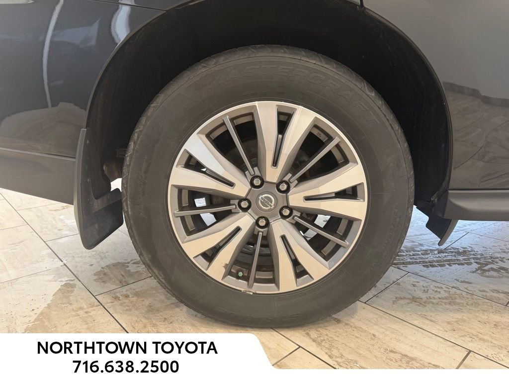 Used 2020 Nissan Pathfinder SV AWD/4WD image 8