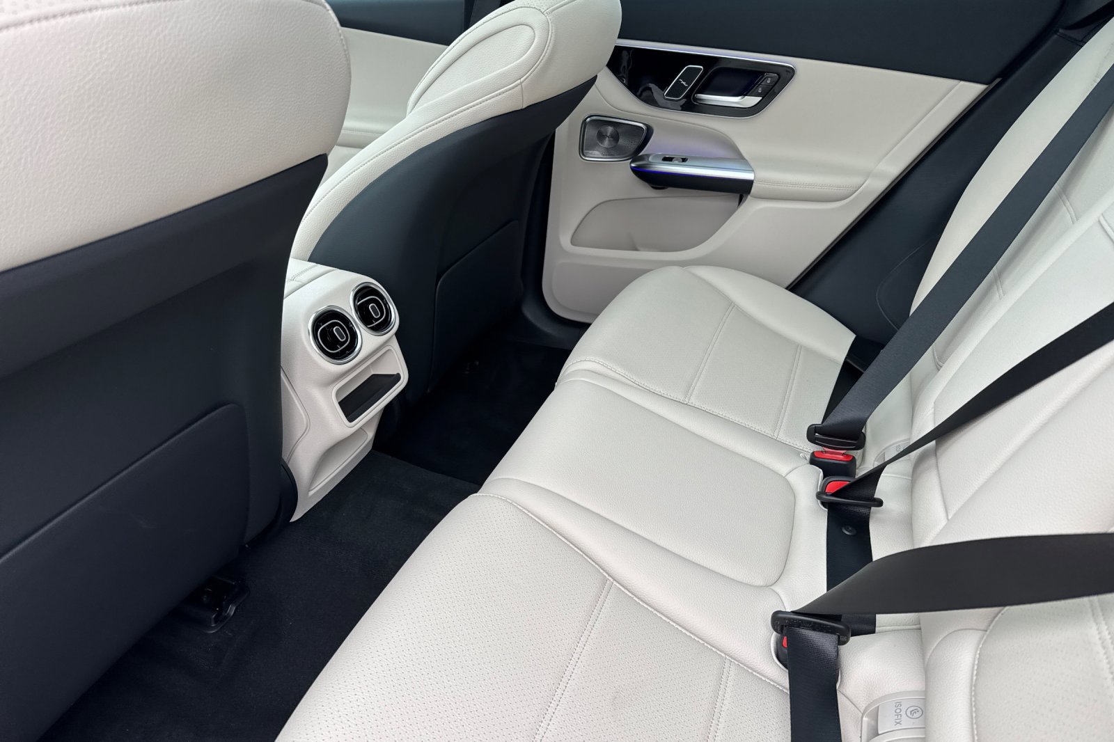 New 2026 Mercedes-Benz GLC 300 4MATIC image 12