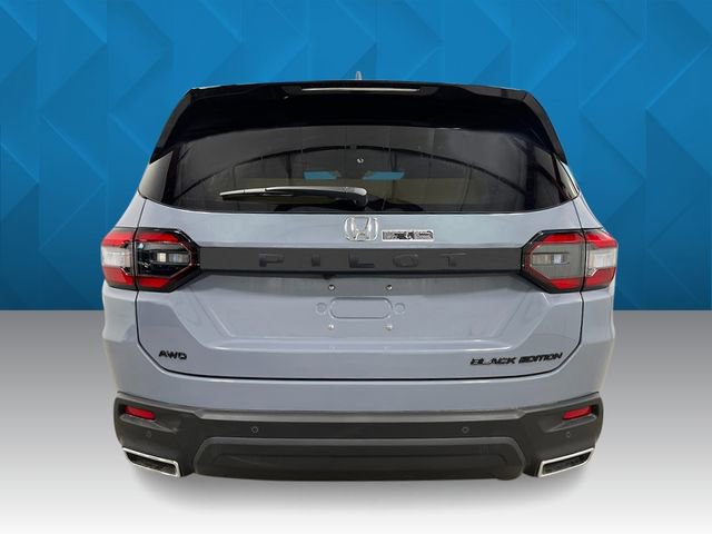 New 2025 Honda Pilot Black Edition image 4