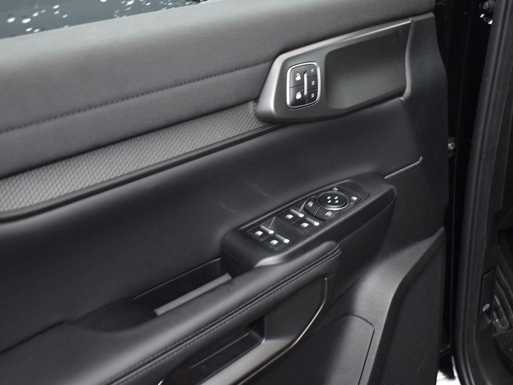 New 2025 Ford Ranger Raptor image 9