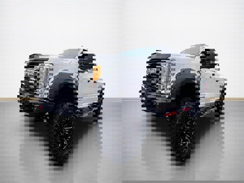 Used 2017 Ford F250 XLT w/ XLT Value Package image 8