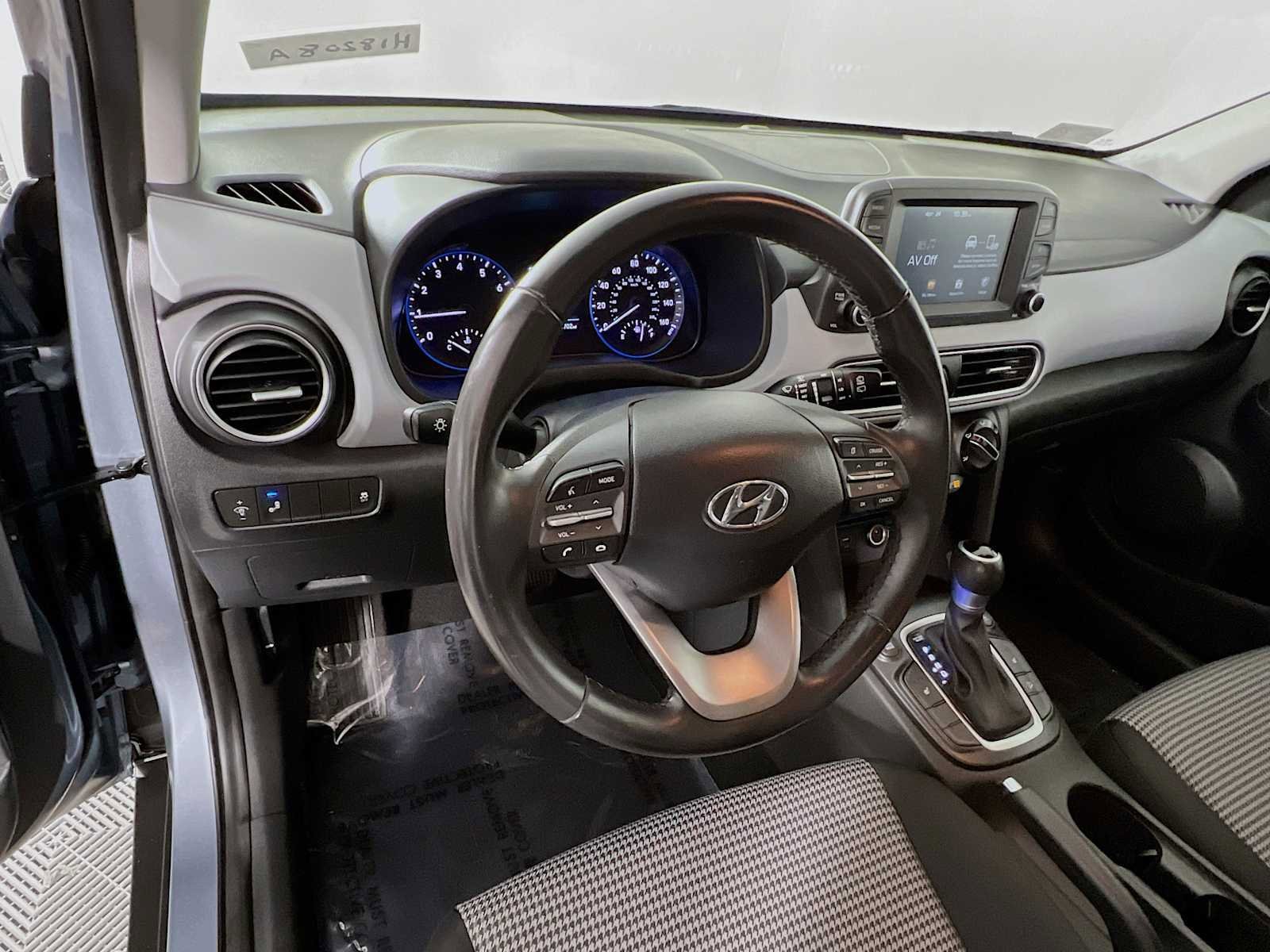 Used 2018 Hyundai Kona SEL AWD/4WD image 11