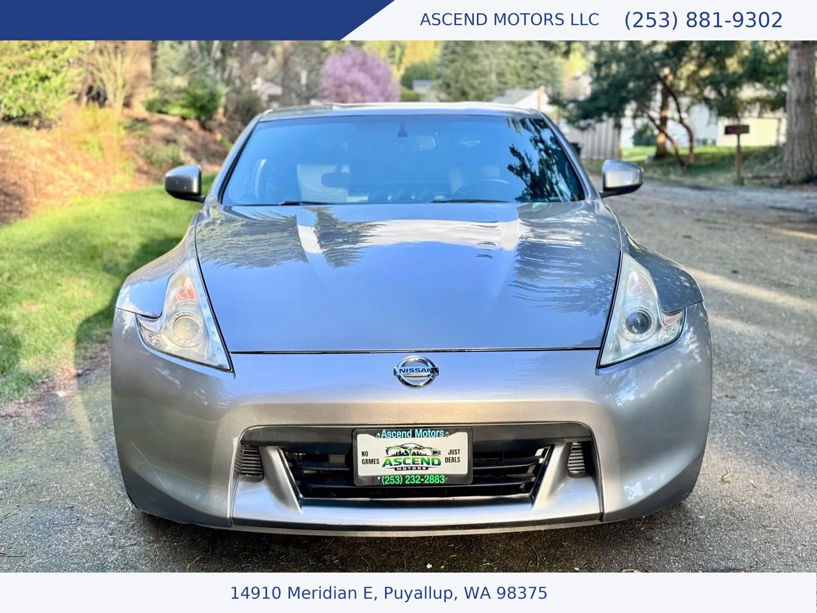 Used 2010 Nissan 370Z Touring RWD image 8