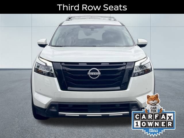 Certified 2024 Nissan Pathfinder SL w/ Black Appearance Package image 5