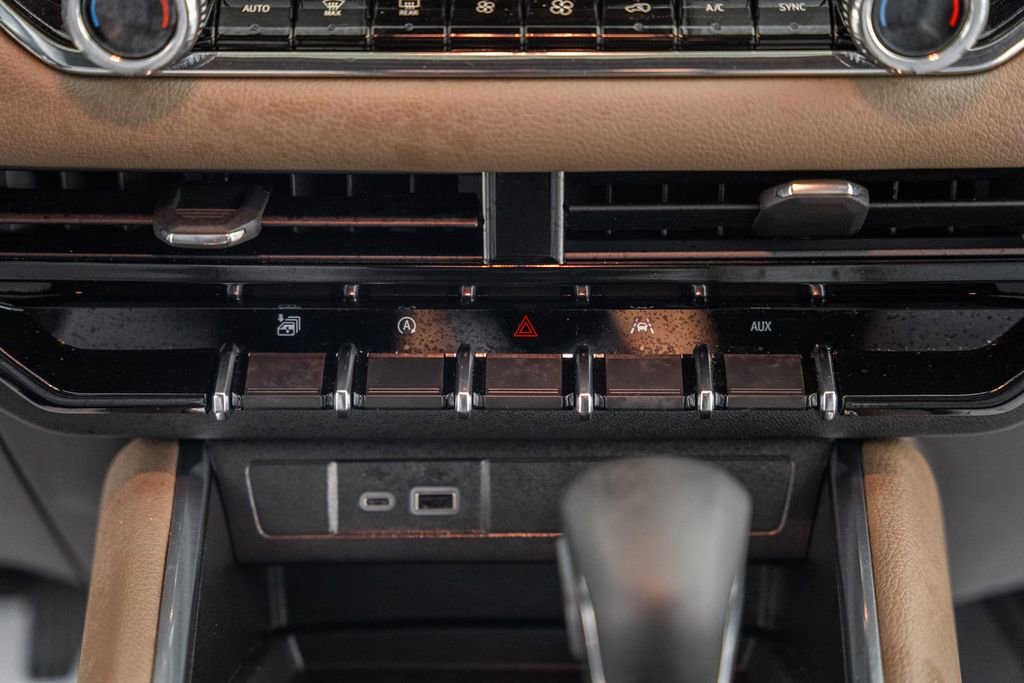 Used 2026 GMC Canyon Denali image 24