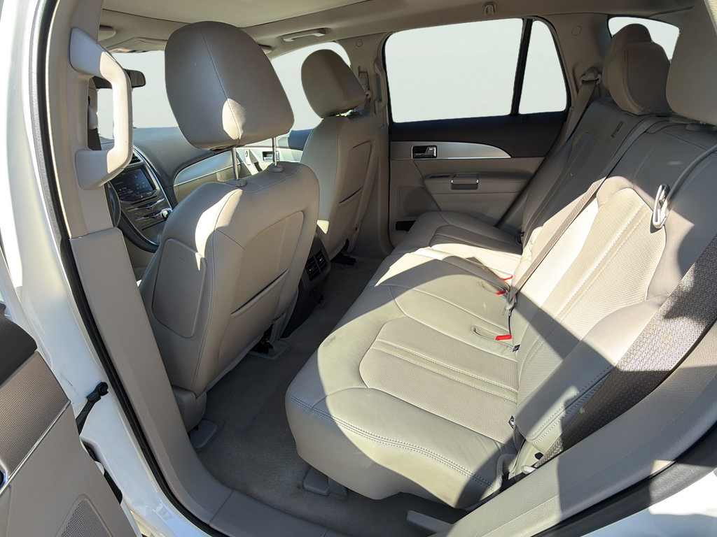 Used 2013 Lincoln MKX AWD image 12