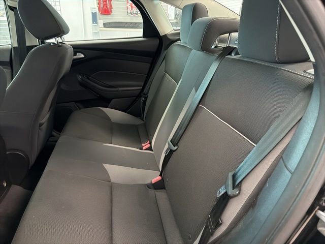 Used 2014 Ford Focus SE FWD image 22