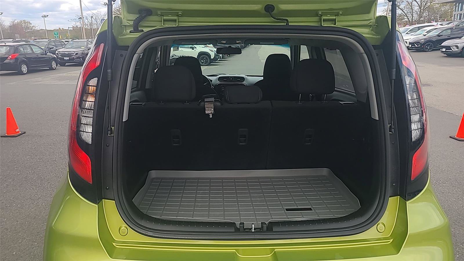 Used 2019 Kia Soul FWD image 11
