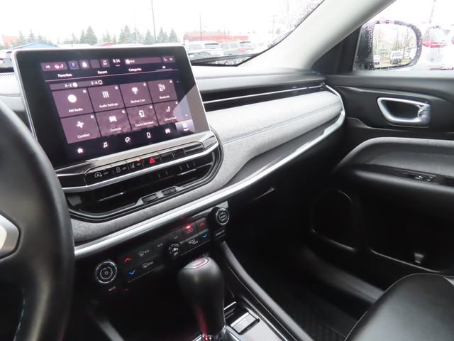 Used 2022 Jeep Compass Latitude w/ Convenience Group image 37