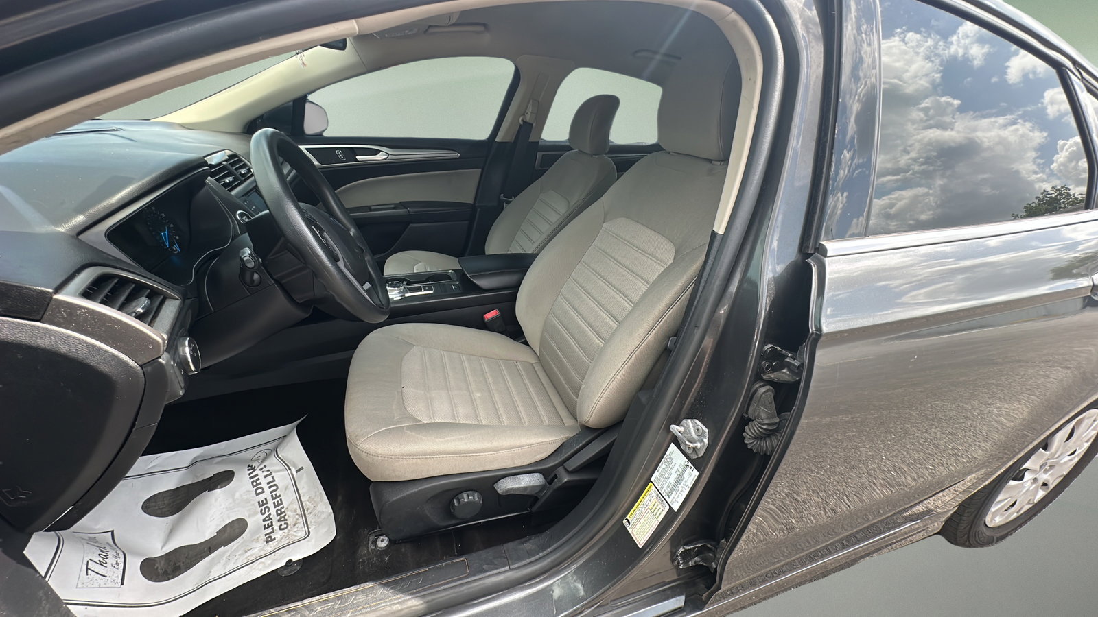 Used 2019 Ford Fusion S FWD image 17