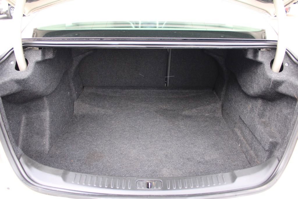 Used 2013 Chevrolet Malibu LT w/ Power Convenience Package image 10