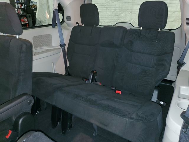 Used 2017 Dodge Grand Caravan SE w/ Power Window Group FWD image 32