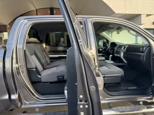 Used 2015 Toyota Tundra SR5 w/ SR5 Upgrade Package image 10