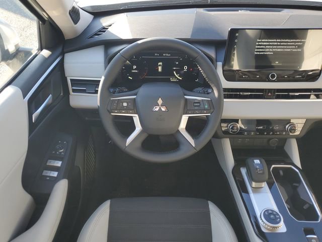 New 2026 Mitsubishi Outlander SE FWD image 16