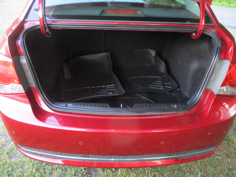 Used 2011 Chevrolet Cruze LTZ w/ RS Package FWD image 10