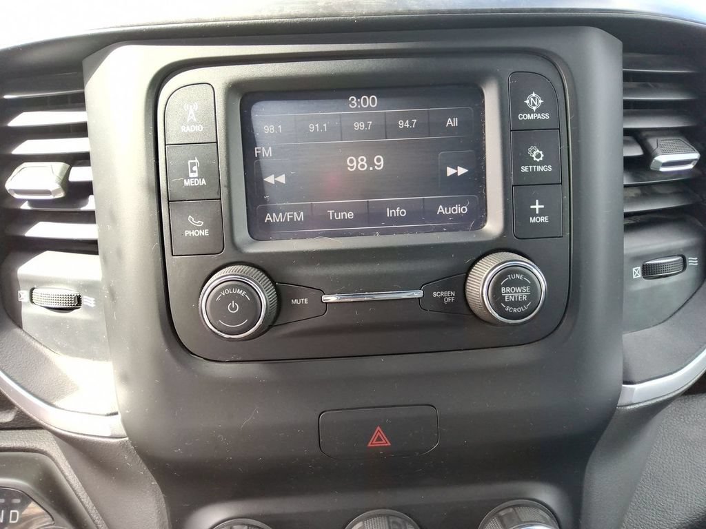 Used 2022 RAM 1500 Big Horn AWD/4WD image 14
