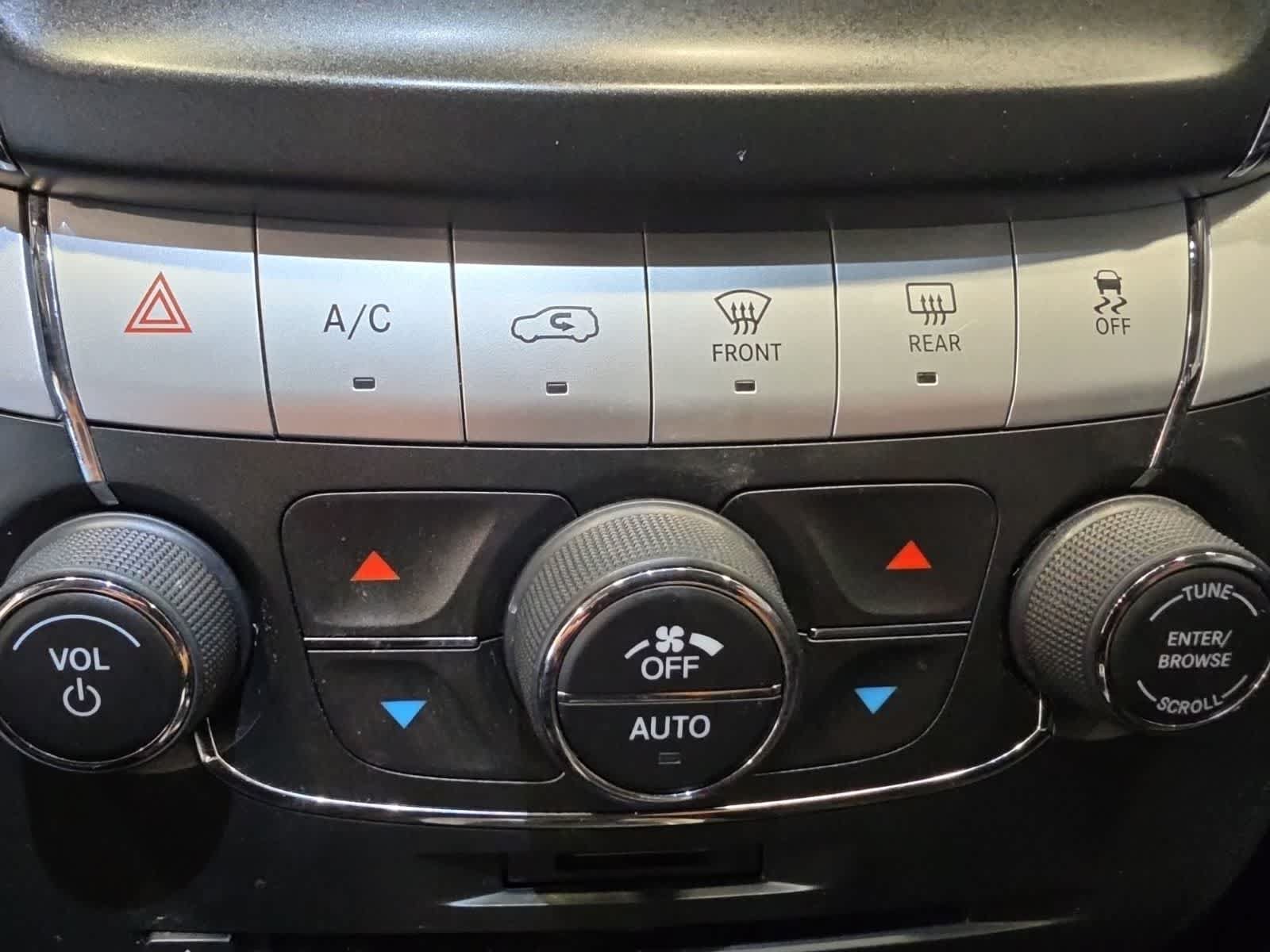 Used 2019 Dodge Journey GT w/ Blacktop Package AWD/4WD image 22