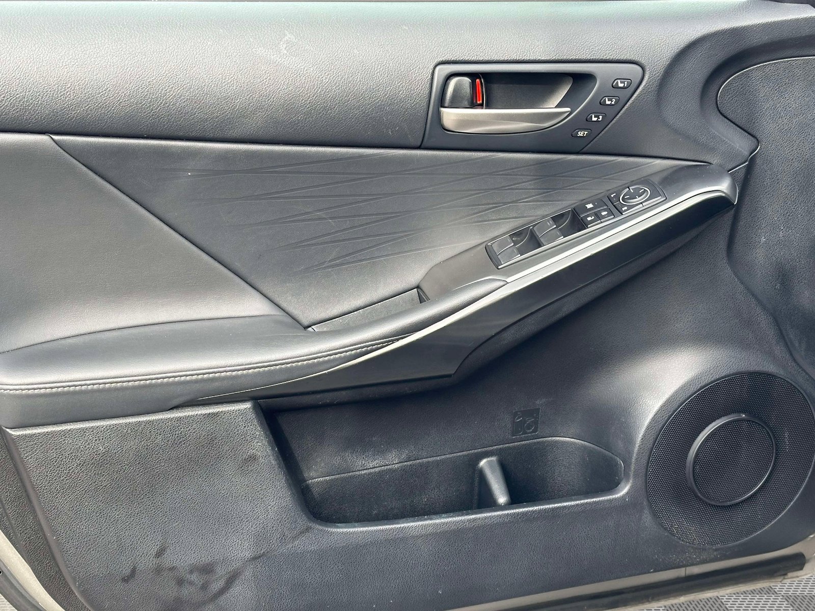 Used 2023 Lexus IS 500 image 21