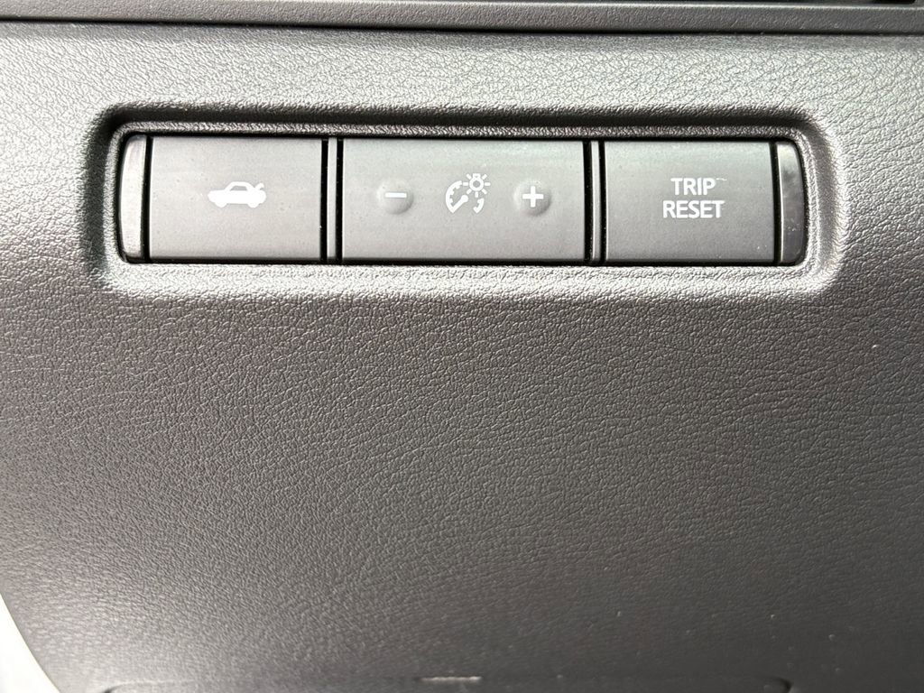 Used 2024 Nissan Altima 2.5 S image 3