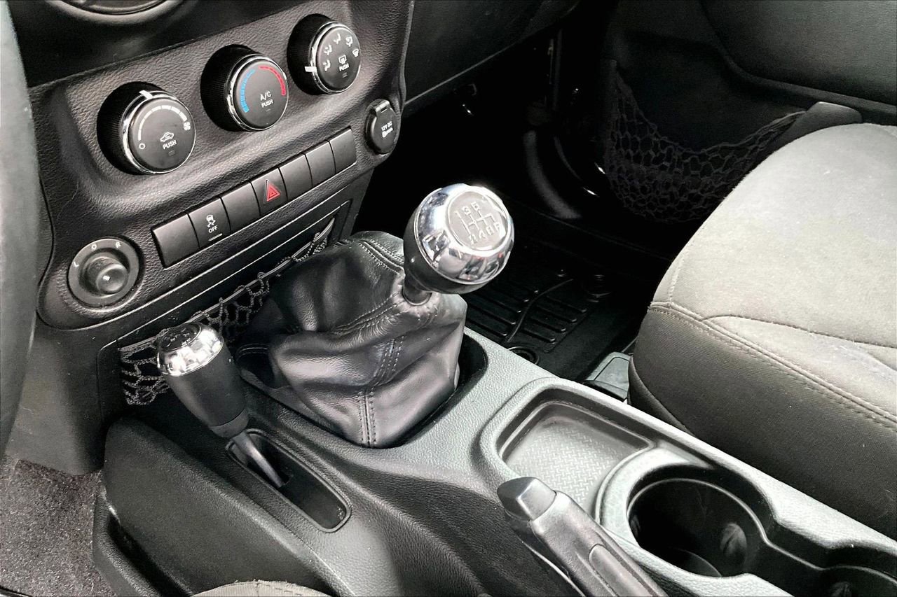 Used 2017 Jeep Wrangler Sport w/ Quick Order Package 23S image 27