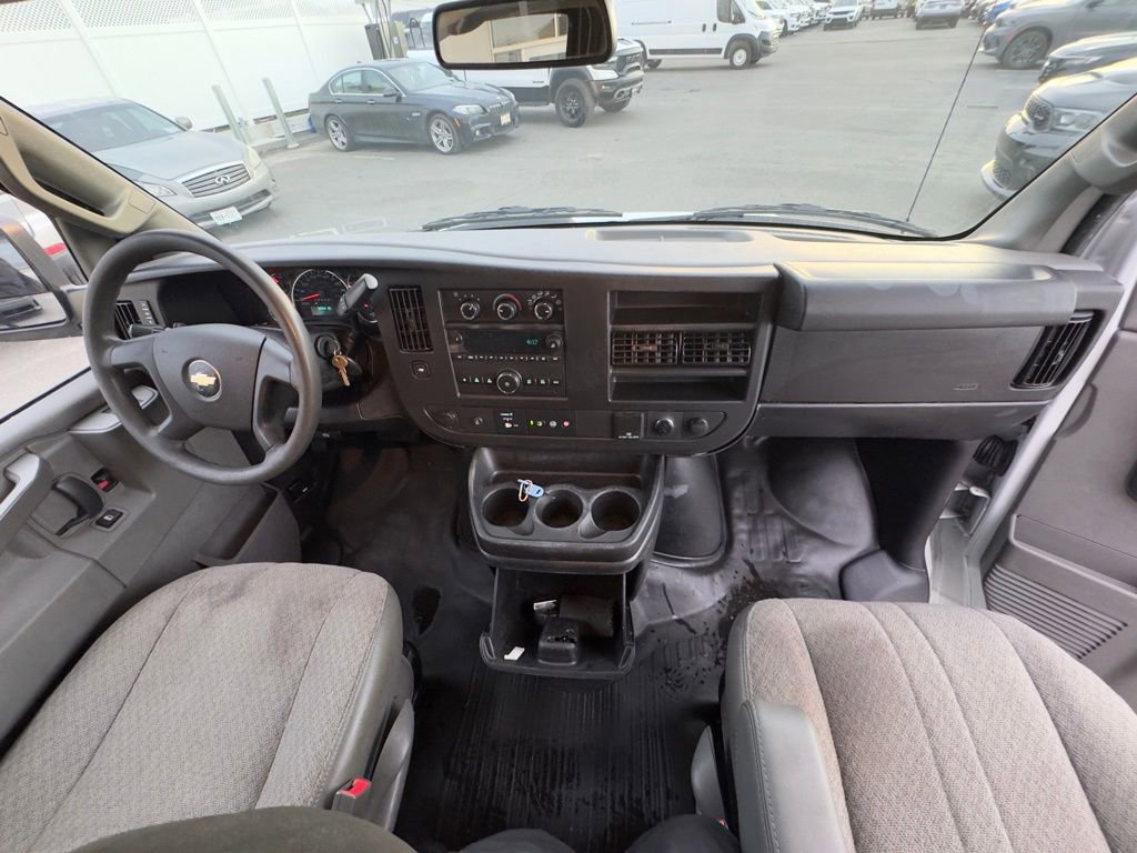 Used 2019 Chevrolet Express 2500 RWD image 21