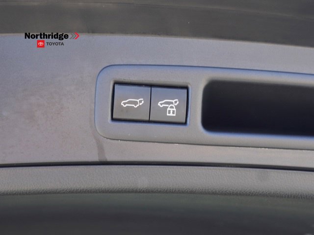 Used 2022 Lexus UX 200 w/ Premium Package FWD image 50