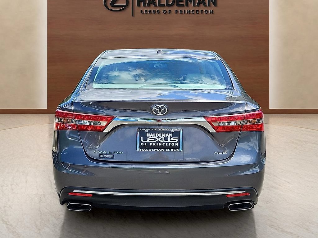 Used 2016 Toyota Avalon XLE Premium FWD image 5