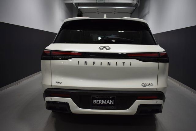 Used 2025 INFINITI QX60 Luxe w/ Vision Package image 9