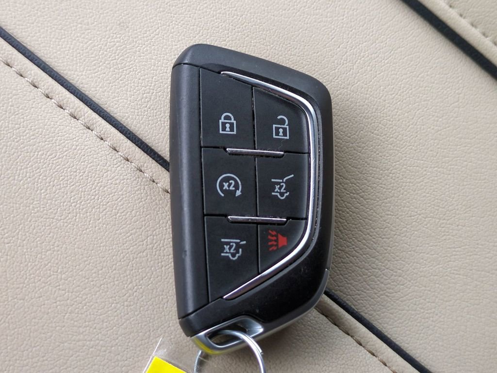 Used 2021 Cadillac Escalade Premium Luxury w/ Driver Assist Tech Package image 30