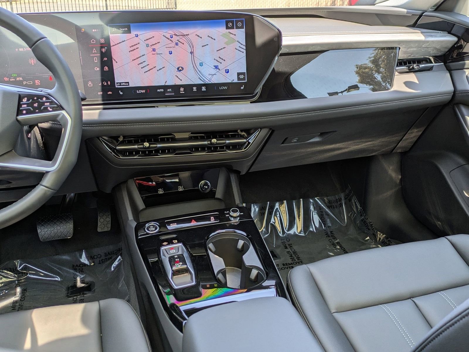 New 2025 Audi A6 e-tron Premium AWD/4WD image 6