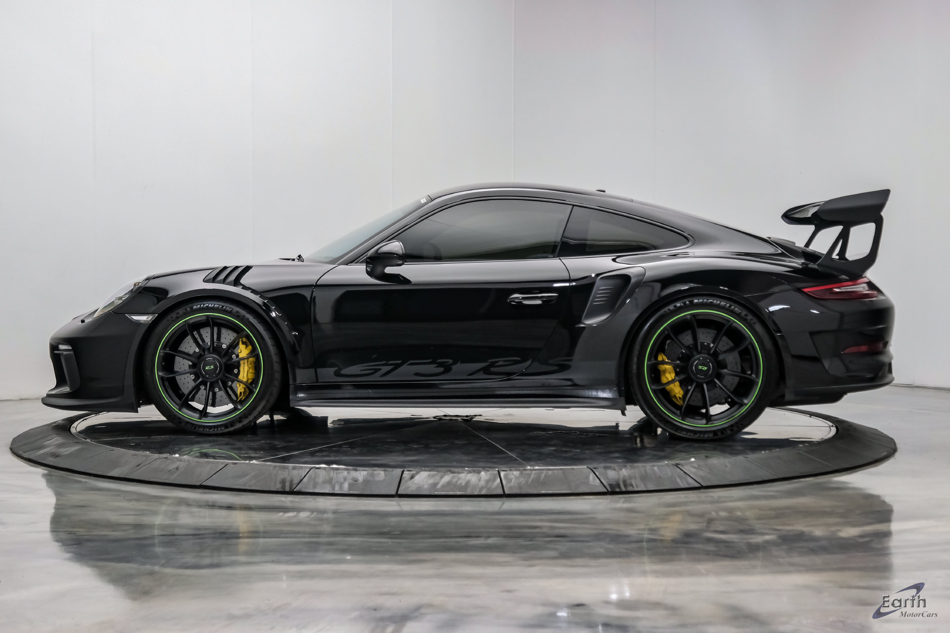 Used 2019 Porsche 911 GT3 RS RWD image 7