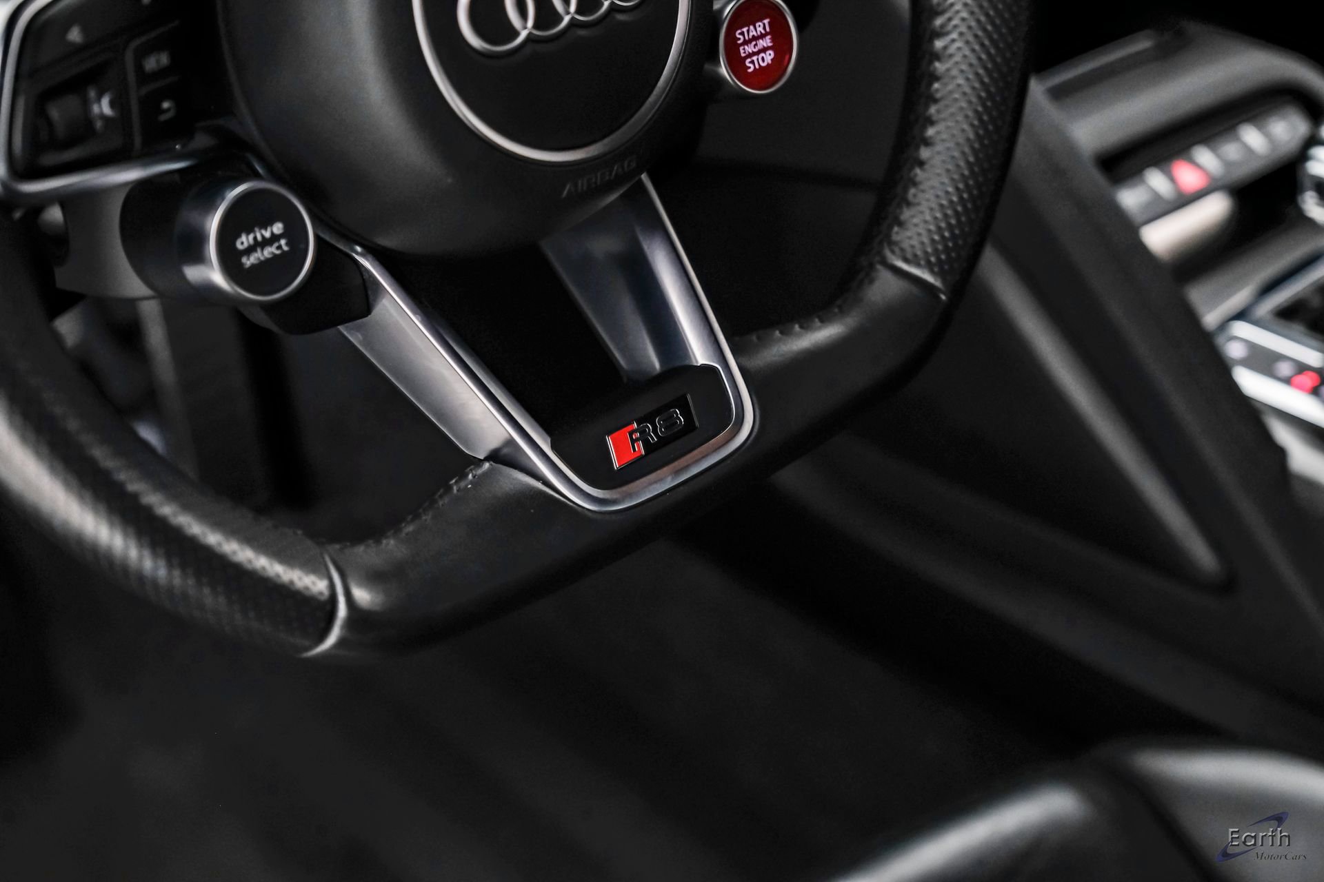Used 2018 Audi R8 V10 RWD image 54