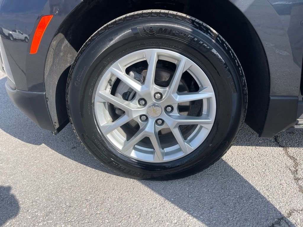 Used 2023 Chevrolet Equinox LT image 24