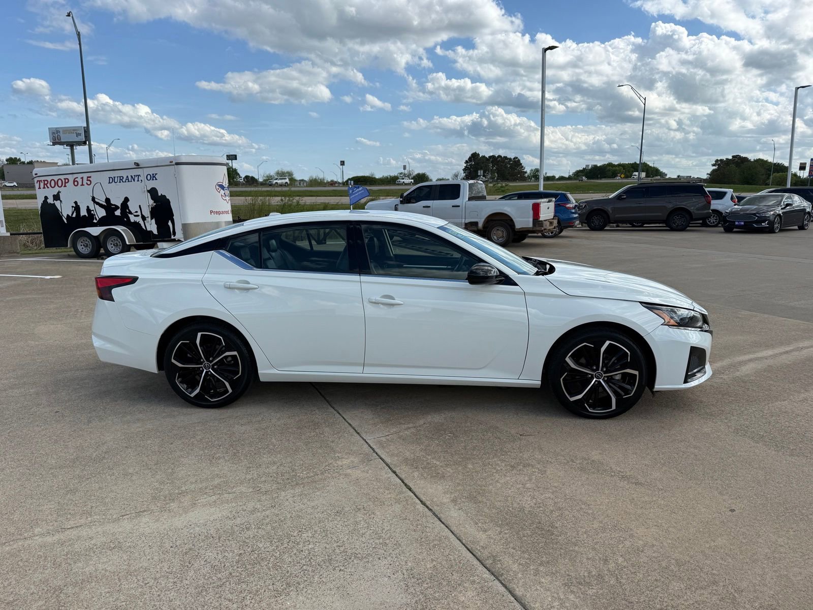Used 2024 Nissan Altima 2.5 SR image 4