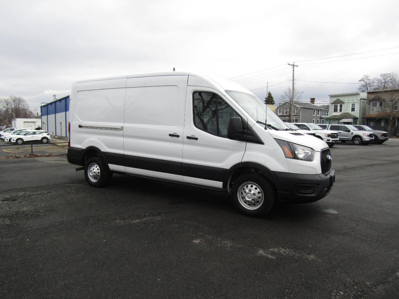 Used 2025 Ford Transit 250 250 AWD 3dr LWB Medium Roof Ca image 9