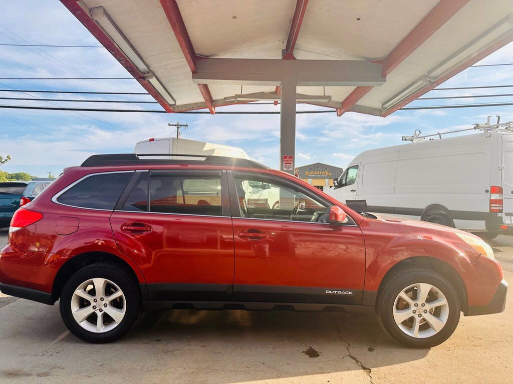 Used 2013 Subaru Outback 2.5i Premium AWD/4WD image 17