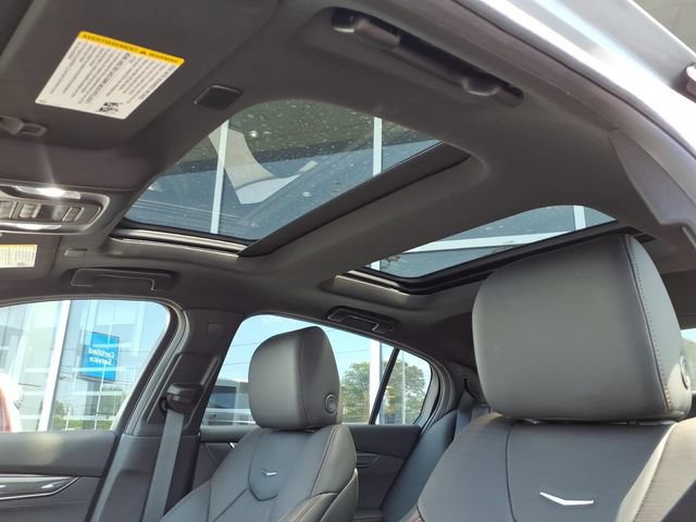 New 2026 Cadillac CT5 Sport w/ Technology Package RWD image 9