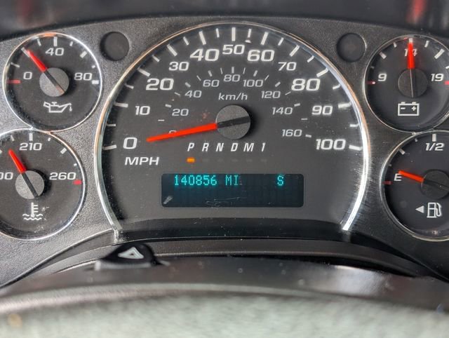 Used 2015 Chevrolet Express 2500 image 25