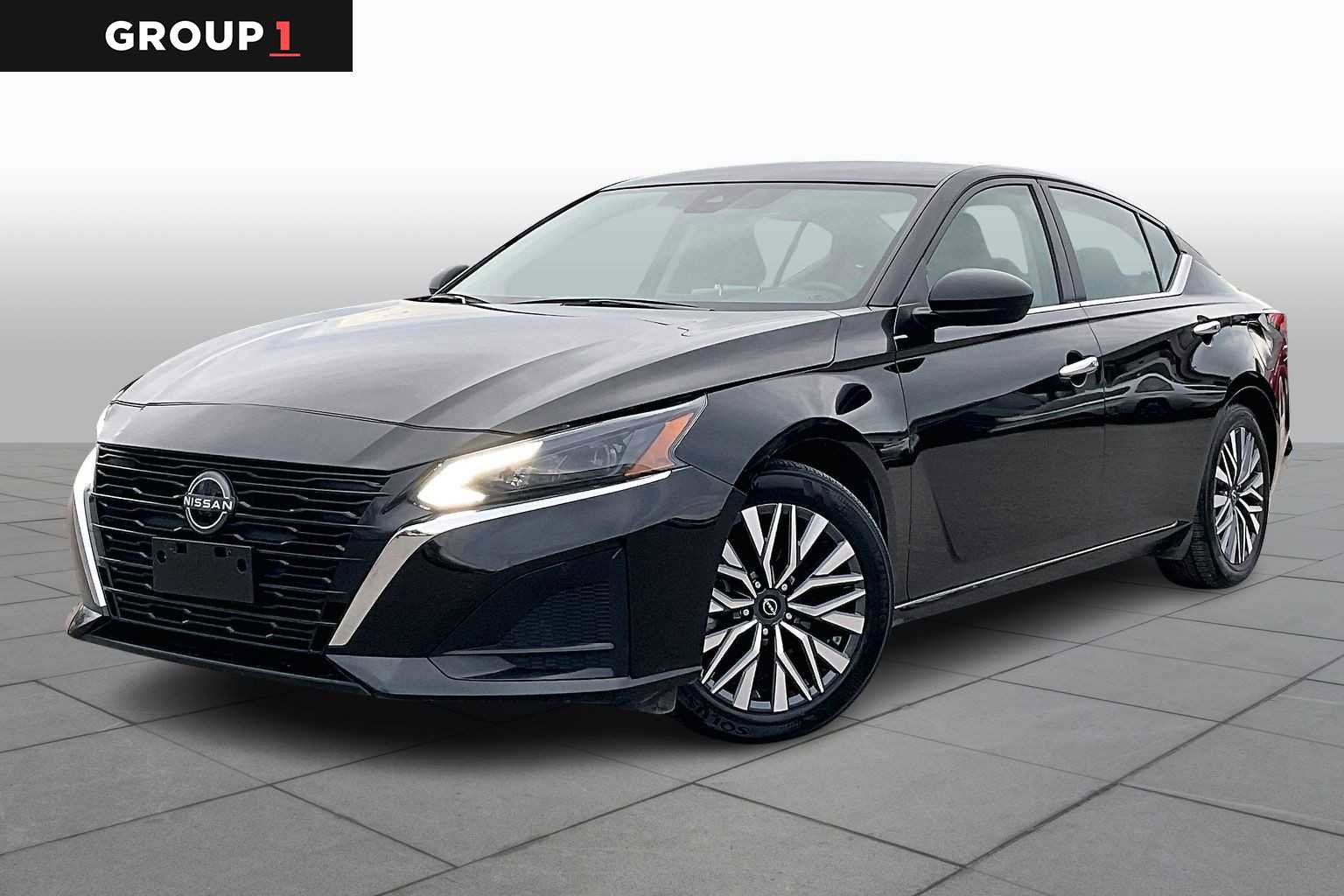 Used 2024 Nissan Altima 2.5 SV